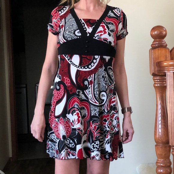 Speechless short sleeve vneck dress - Picture 3 of 11